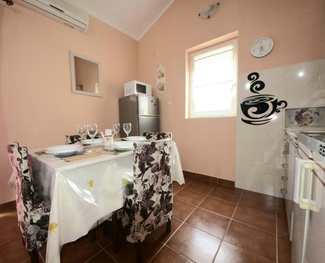 Apartman Milosevic Котор Екстериор снимка